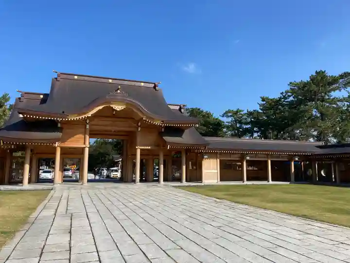 新潟縣護國神社の山門・神門