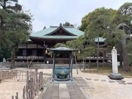 東漸寺の{uncategorized: "未分類", other: "その他", undefined: "問題あり", building: "その他建物", grave: "お墓", sacred_gate: "鳥居", guardian: "狛犬", statue: "像", buddha: "仏像", history: "歴史", nature: "自然", garden: "庭園", animal: "動物", pagoda: "塔", temizu: "手水舎", mountain_gate: "山門・神門", sanctuary: "本殿・本堂", subordinate: "末社・摂社", art: "芸術", scenery: "景色", jizo: "地蔵", ema: "絵馬", goshuin: "御朱印", omikuji: "おみくじ", items: "授与品その他", amulet: "お守り", goshuincho: "御朱印帳", eats: "食事", festival: "お祭り", votive_dance: "神楽", shichigosan: "七五三参", wedding: "結婚式", experience: "体験その他", initially: "初詣", around: "周辺", anti_infection: "感染症対策"}
