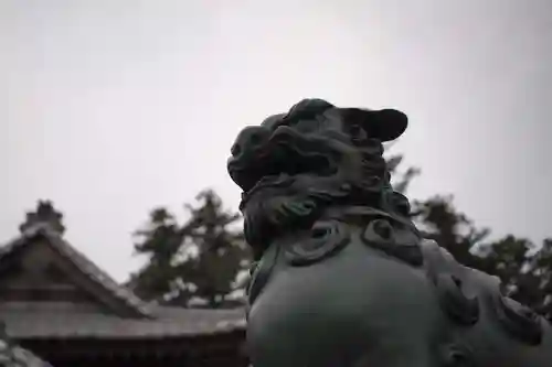 鬼鎮神社の狛犬