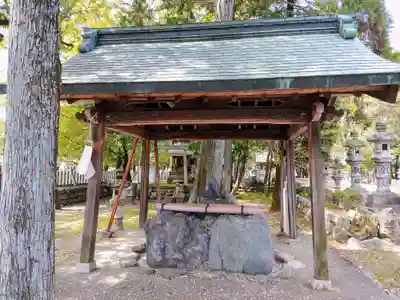 魚入神社の手水舎