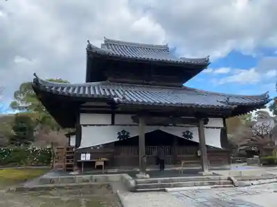 観世音寺の本殿・本堂