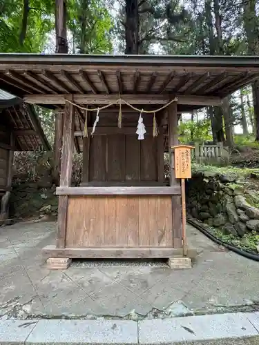 諏訪大社下社春宮の末社・摂社