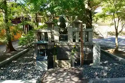 光明寺（粟生光明寺）の末社・摂社