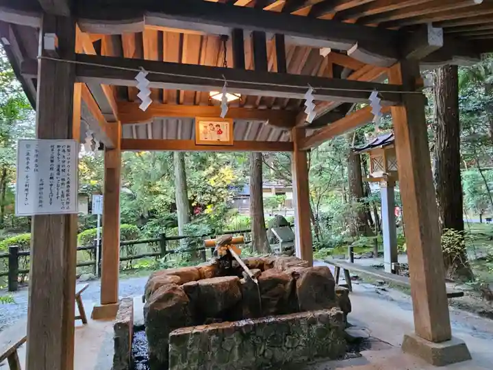 狭井坐大神荒魂神社(狭井神社)(奈良県)