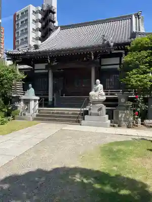慈眼寺の{uncategorized: "未分類", other: "その他", undefined: "問題あり", building: "その他建物", grave: "お墓", sacred_gate: "鳥居", guardian: "狛犬", statue: "像", buddha: "仏像", history: "歴史", nature: "自然", garden: "庭園", animal: "動物", pagoda: "塔", temizu: "手水舎", mountain_gate: "山門・神門", sanctuary: "本殿・本堂", subordinate: "末社・摂社", art: "芸術", scenery: "景色", jizo: "地蔵", ema: "絵馬", goshuin: "御朱印", omikuji: "おみくじ", items: "授与品その他", amulet: "お守り", goshuincho: "御朱印帳", eats: "食事", festival: "お祭り", votive_dance: "神楽", shichigosan: "七五三参", wedding: "結婚式", experience: "体験その他", initially: "初詣", around: "周辺", anti_infection: "感染症対策"}