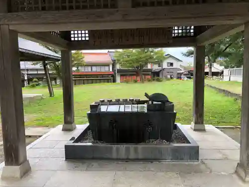 水若酢神社の手水舎