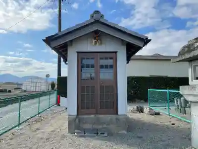 薬師寺の{uncategorized: "未分類", other: "その他", undefined: "問題あり", building: "その他建物", grave: "お墓", sacred_gate: "鳥居", guardian: "狛犬", statue: "像", buddha: "仏像", history: "歴史", nature: "自然", garden: "庭園", animal: "動物", pagoda: "塔", temizu: "手水舎", mountain_gate: "山門・神門", sanctuary: "本殿・本堂", subordinate: "末社・摂社", art: "芸術", scenery: "景色", jizo: "地蔵", ema: "絵馬", goshuin: "御朱印", omikuji: "おみくじ", items: "授与品その他", amulet: "お守り", goshuincho: "御朱印帳", eats: "食事", festival: "お祭り", votive_dance: "神楽", shichigosan: "七五三参", wedding: "結婚式", experience: "体験その他", initially: "初詣", around: "周辺", anti_infection: "感染症対策"}