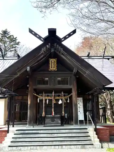 錦山天満宮の{uncategorized: "未分類", other: "その他", undefined: "問題あり", building: "その他建物", grave: "お墓", sacred_gate: "鳥居", guardian: "狛犬", statue: "像", buddha: "仏像", history: "歴史", nature: "自然", garden: "庭園", animal: "動物", pagoda: "塔", temizu: "手水舎", mountain_gate: "山門・神門", sanctuary: "本殿・本堂", subordinate: "末社・摂社", art: "芸術", scenery: "景色", jizo: "地蔵", ema: "絵馬", goshuin: "御朱印", omikuji: "おみくじ", items: "授与品その他", amulet: "お守り", goshuincho: "御朱印帳", eats: "食事", festival: "お祭り", votive_dance: "神楽", shichigosan: "七五三参", wedding: "結婚式", experience: "体験その他", initially: "初詣", around: "周辺", anti_infection: "感染症対策"}