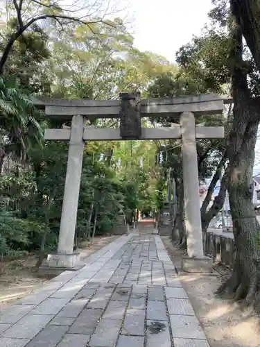 越ヶ谷久伊豆神社の鳥居