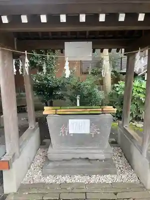 母智丘神社の手水舎