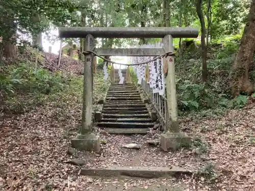 諏訪八幡神社の鳥居