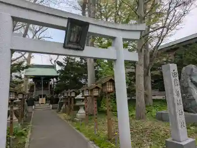 亀田八幡宮の{uncategorized: "未分類", other: "その他", undefined: "問題あり", building: "その他建物", grave: "お墓", sacred_gate: "鳥居", guardian: "狛犬", statue: "像", buddha: "仏像", history: "歴史", nature: "自然", garden: "庭園", animal: "動物", pagoda: "塔", temizu: "手水舎", mountain_gate: "山門・神門", sanctuary: "本殿・本堂", subordinate: "末社・摂社", art: "芸術", scenery: "景色", jizo: "地蔵", ema: "絵馬", goshuin: "御朱印", omikuji: "おみくじ", items: "授与品その他", amulet: "お守り", goshuincho: "御朱印帳", eats: "食事", festival: "お祭り", votive_dance: "神楽", shichigosan: "七五三参", wedding: "結婚式", experience: "体験その他", initially: "初詣", around: "周辺", anti_infection: "感染症対策"}
