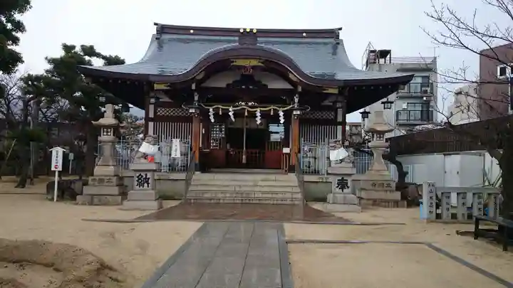 打出天神社の本殿・本堂