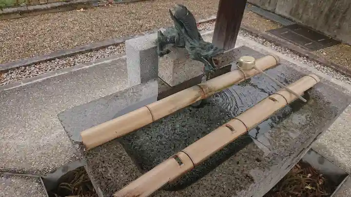 日置八幡宮の手水舎