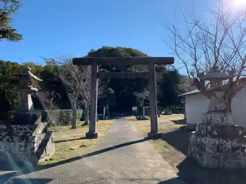 船越鉈切神社の鳥居