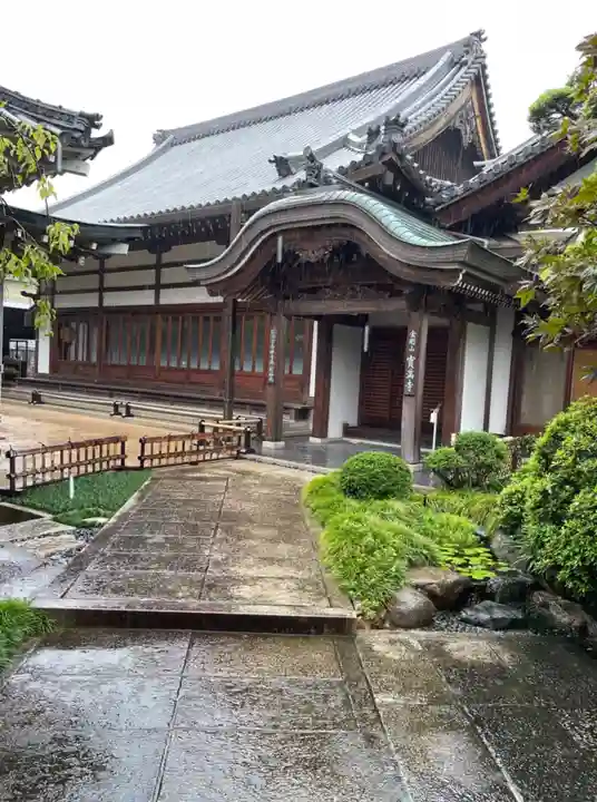 宝満寺の本殿・本堂