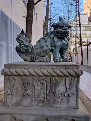 花園神社の狛犬