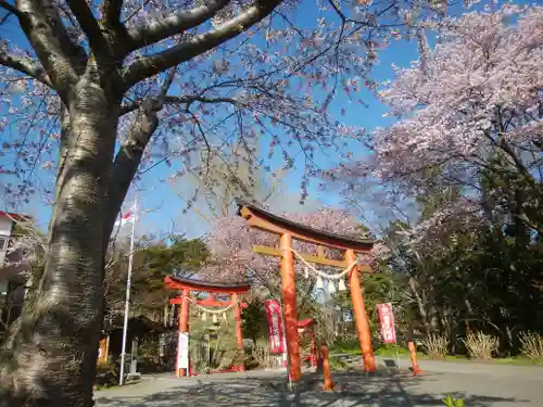 虻田神社の鳥居