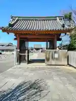 家原寺の{uncategorized: "未分類", other: "その他", undefined: "問題あり", building: "その他建物", grave: "お墓", sacred_gate: "鳥居", guardian: "狛犬", statue: "像", buddha: "仏像", history: "歴史", nature: "自然", garden: "庭園", animal: "動物", pagoda: "塔", temizu: "手水舎", mountain_gate: "山門・神門", sanctuary: "本殿・本堂", subordinate: "末社・摂社", art: "芸術", scenery: "景色", jizo: "地蔵", ema: "絵馬", goshuin: "御朱印", omikuji: "おみくじ", items: "授与品その他", amulet: "お守り", goshuincho: "御朱印帳", eats: "食事", festival: "お祭り", votive_dance: "神楽", shichigosan: "七五三参", wedding: "結婚式", experience: "体験その他", initially: "初詣", around: "周辺", anti_infection: "感染症対策"}