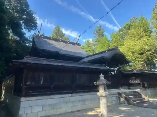 豊満神社の{uncategorized: "未分類", other: "その他", undefined: "問題あり", building: "その他建物", grave: "お墓", sacred_gate: "鳥居", guardian: "狛犬", statue: "像", buddha: "仏像", history: "歴史", nature: "自然", garden: "庭園", animal: "動物", pagoda: "塔", temizu: "手水舎", mountain_gate: "山門・神門", sanctuary: "本殿・本堂", subordinate: "末社・摂社", art: "芸術", scenery: "景色", jizo: "地蔵", ema: "絵馬", goshuin: "御朱印", omikuji: "おみくじ", items: "授与品その他", amulet: "お守り", goshuincho: "御朱印帳", eats: "食事", festival: "お祭り", votive_dance: "神楽", shichigosan: "七五三参", wedding: "結婚式", experience: "体験その他", initially: "初詣", around: "周辺", anti_infection: "感染症対策"}