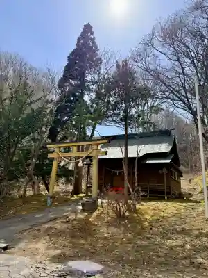 橡木山白木神社の{uncategorized: "未分類", other: "その他", undefined: "問題あり", building: "その他建物", grave: "お墓", sacred_gate: "鳥居", guardian: "狛犬", statue: "像", buddha: "仏像", history: "歴史", nature: "自然", garden: "庭園", animal: "動物", pagoda: "塔", temizu: "手水舎", mountain_gate: "山門・神門", sanctuary: "本殿・本堂", subordinate: "末社・摂社", art: "芸術", scenery: "景色", jizo: "地蔵", ema: "絵馬", goshuin: "御朱印", omikuji: "おみくじ", items: "授与品その他", amulet: "お守り", goshuincho: "御朱印帳", eats: "食事", festival: "お祭り", votive_dance: "神楽", shichigosan: "七五三参", wedding: "結婚式", experience: "体験その他", initially: "初詣", around: "周辺", anti_infection: "感染症対策"}