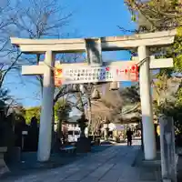 鎮守氷川神社の鳥居