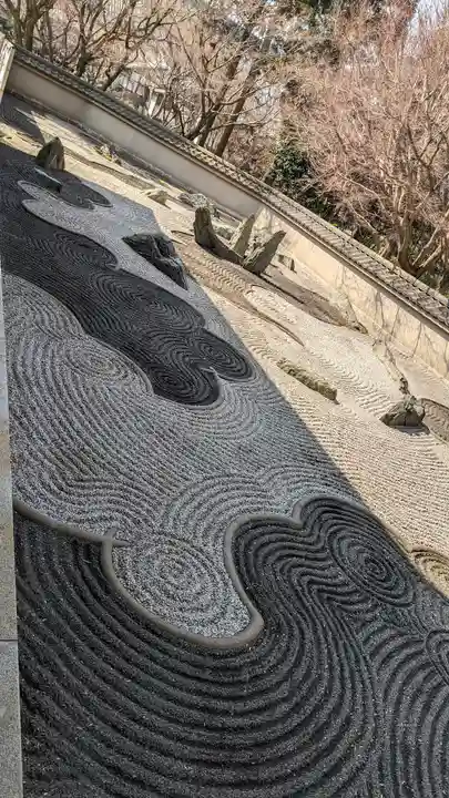 龍吟庵(竜吟庵)(京都府)