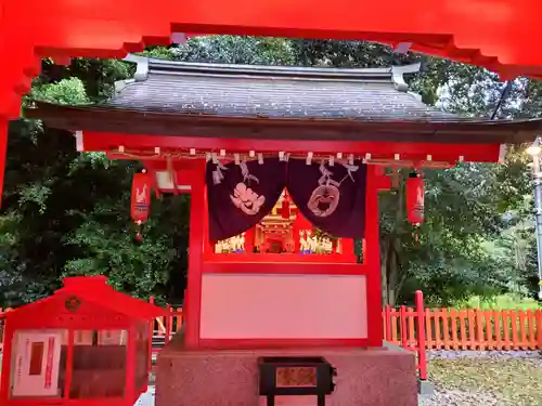 掘出稲荷神社の本殿