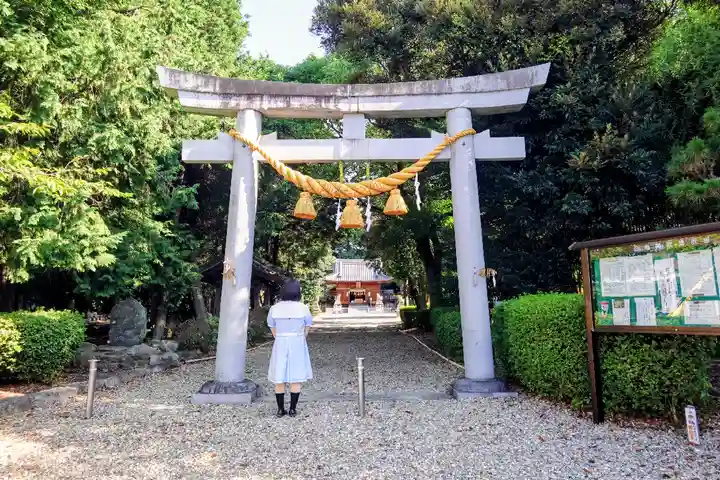 白鳥神社の鳥居