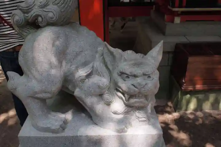 青島神社(青島神宮)の狛犬