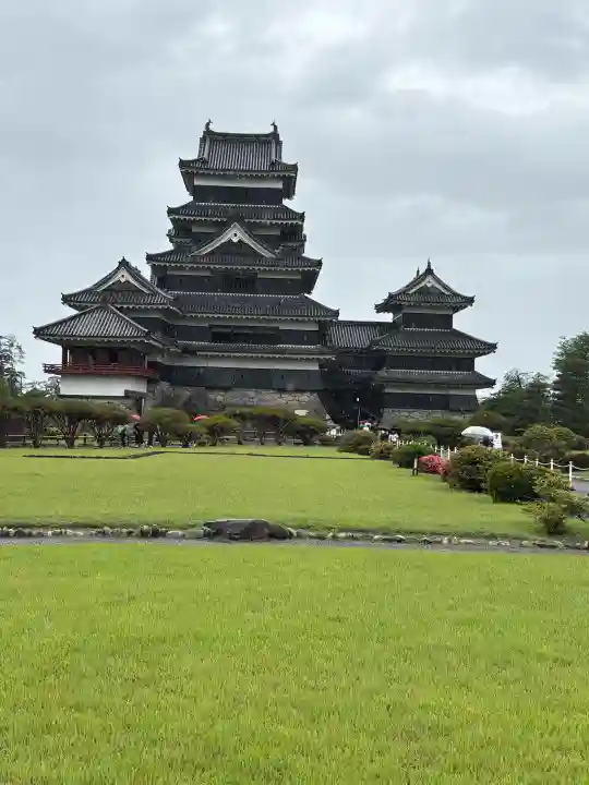 松本城守護神二十六夜社(長野県)