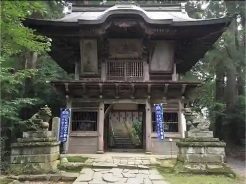 鷲子山上神社の山門・神門