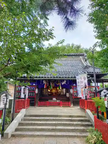 鴻神社の本殿・本堂