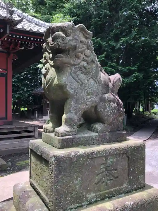 中氷川神社の狛犬