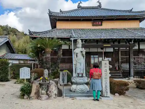 大日寺の像