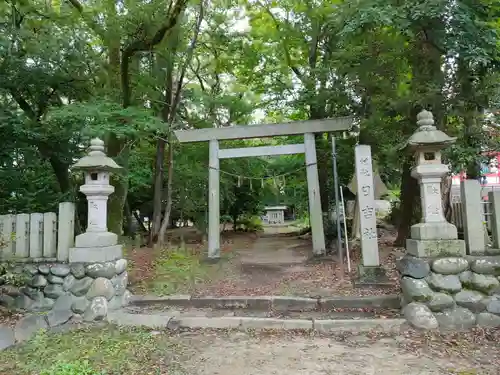 漆部神社の鳥居