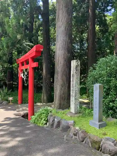 須山浅間神社の鳥居