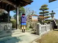 宅宮神社の庭園