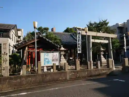 山神社（上宿山神社）の鳥居