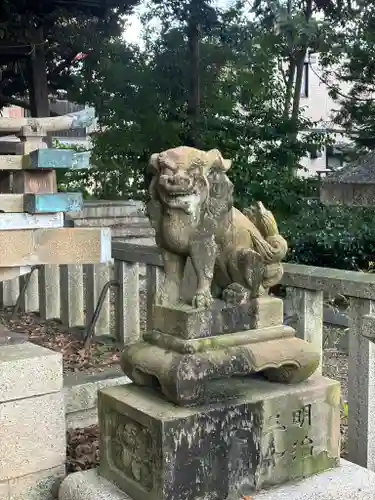 勝部神社の狛犬