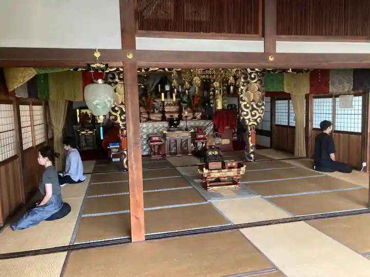 安用寺の本殿・本堂