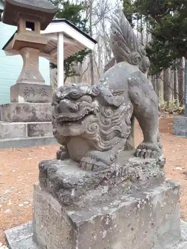 仁井別神社の狛犬