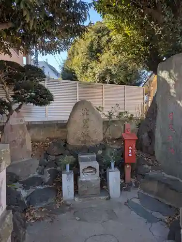 比翼塚（目黒不動尊）の本殿・本堂