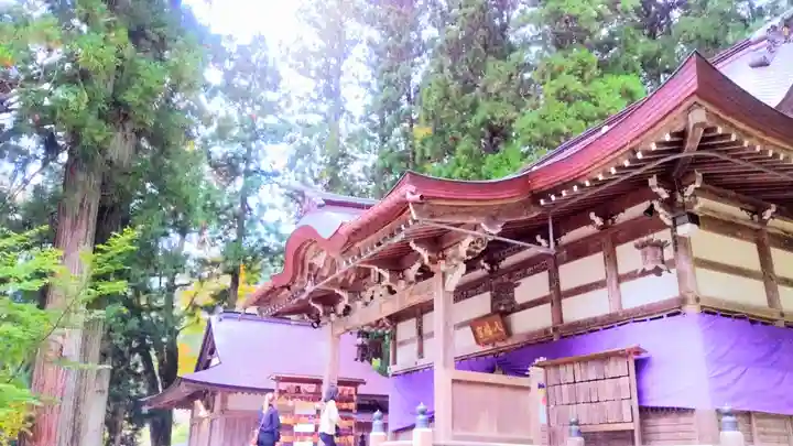白川八幡神社の本殿・本堂