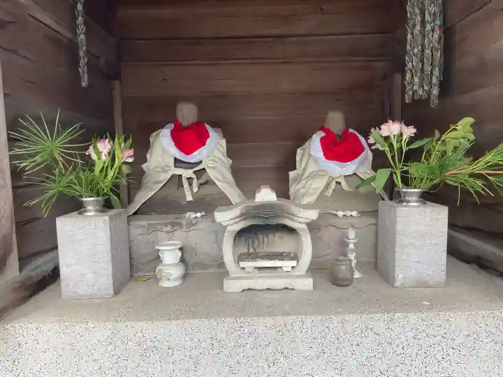 西善院の{uncategorized: "未分類", other: "その他", undefined: "問題あり", building: "その他建物", grave: "お墓", sacred_gate: "鳥居", guardian: "狛犬", statue: "像", buddha: "仏像", history: "歴史", nature: "自然", garden: "庭園", animal: "動物", pagoda: "塔", temizu: "手水舎", mountain_gate: "山門・神門", sanctuary: "本殿・本堂", subordinate: "末社・摂社", art: "芸術", scenery: "景色", jizo: "地蔵", ema: "絵馬", goshuin: "御朱印", omikuji: "おみくじ", items: "授与品その他", amulet: "お守り", goshuincho: "御朱印帳", eats: "食事", festival: "お祭り", votive_dance: "神楽", shichigosan: "七五三参", wedding: "結婚式", experience: "体験その他", initially: "初詣", around: "周辺", anti_infection: "感染症対策"}