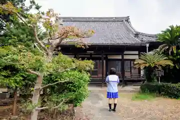 洞仙寺の本殿・本堂