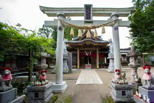 多田朝日森稲荷神社の鳥居