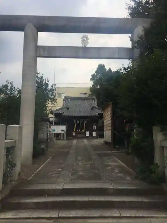 池袋御嶽神社の鳥居
