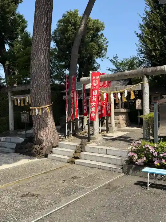 中野沼袋氷川神社の{uncategorized: "未分類", other: "その他", undefined: "問題あり", building: "その他建物", grave: "お墓", sacred_gate: "鳥居", guardian: "狛犬", statue: "像", buddha: "仏像", history: "歴史", nature: "自然", garden: "庭園", animal: "動物", pagoda: "塔", temizu: "手水舎", mountain_gate: "山門・神門", sanctuary: "本殿・本堂", subordinate: "末社・摂社", art: "芸術", scenery: "景色", jizo: "地蔵", ema: "絵馬", goshuin: "御朱印", omikuji: "おみくじ", items: "授与品その他", amulet: "お守り", goshuincho: "御朱印帳", eats: "食事", festival: "お祭り", votive_dance: "神楽", shichigosan: "七五三参", wedding: "結婚式", experience: "体験その他", initially: "初詣", around: "周辺", anti_infection: "感染症対策"}