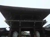 寒川神社の山門・神門